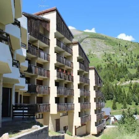 Spacieux 2p Cabine, Pieds Des Pistes, Proche Commerces * Auris